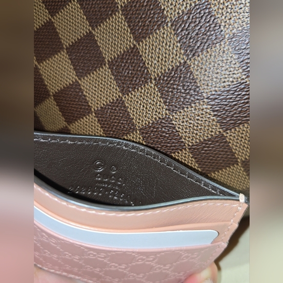 Gucci Embossed GG Cardholder – Nude Pink (AUTHENTIC) - Picture 4 of 4